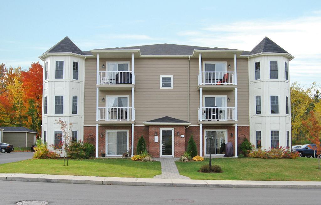 ✨ Magnifique 4 ½ au rez-de-chaussée – Confort, tranquillité et lumière ! | 2931088