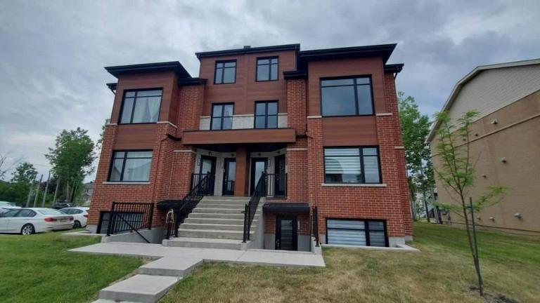 2 CH - 1 SDB - Laval - $1,700 /mo | 2931234