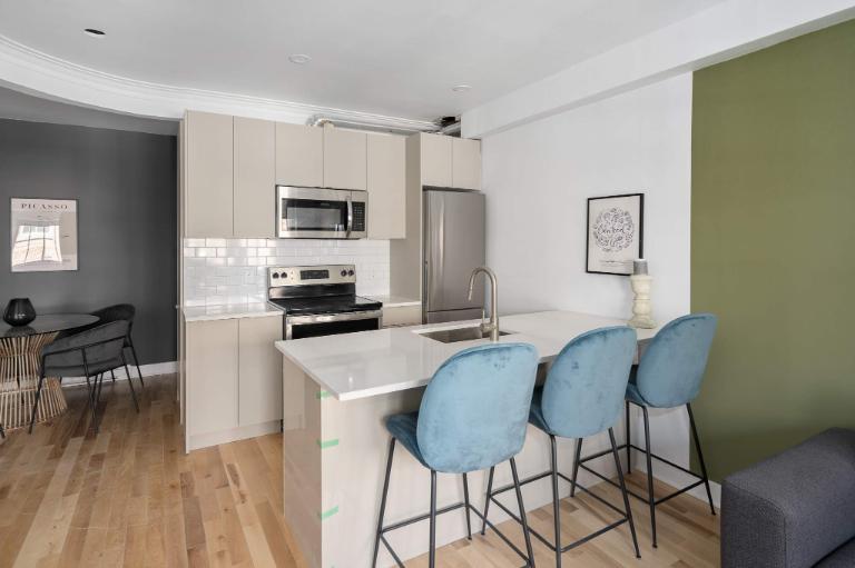 2 CH - 1 SDB - Montreal - $1,945 /mo | 2931286