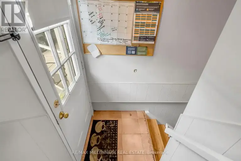 MAIN - 398 KERMAN AVENUE | MAIN - 398 KERMAN AVENUE, Grimsby | 2942240