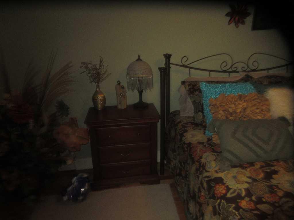 Grande chambre à coucher à louer à St-Léonard | 2931477