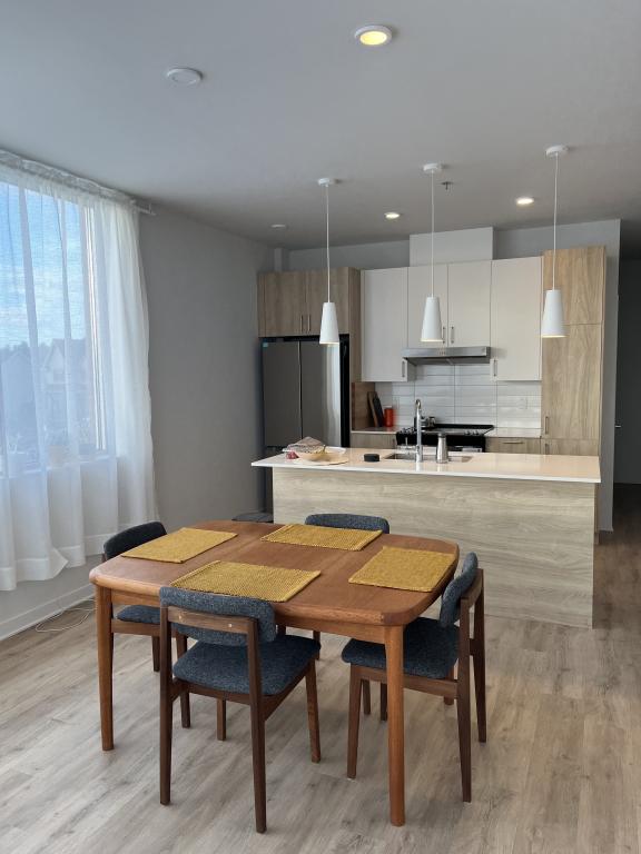 3 1/2 Spacieux Tout-inclus Avec Bureau | 2931580