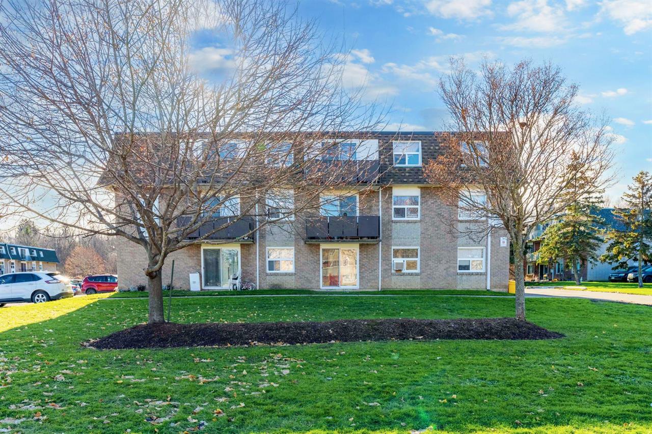 Huron Manor Apartments | 2931668