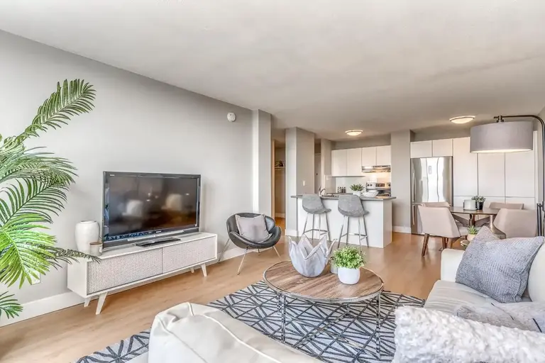 Capilano Tower | 6205 101 Avenue Northwest, Edmonton | 2931903