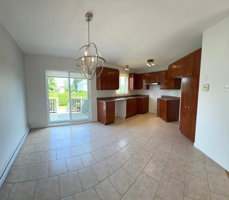 4 1/2 maison haut de duplex | 2931966