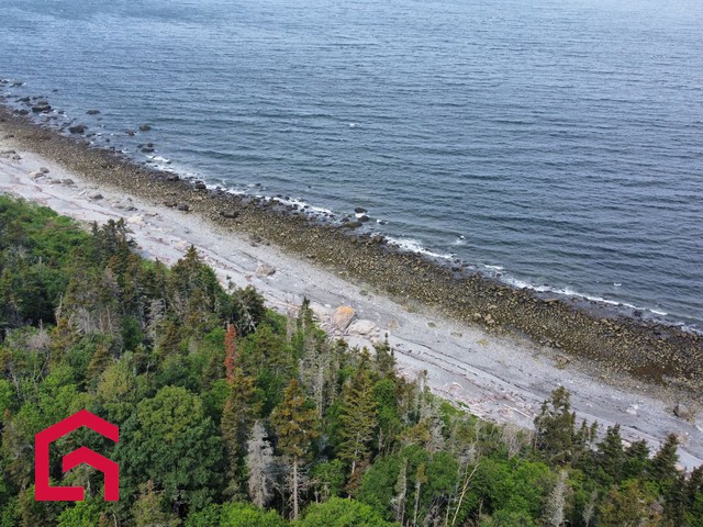 Terrain Résidentiel Grosses-Roches À Vendre | 2932051