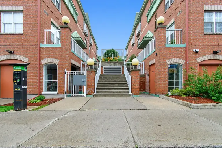 130 Rochester Street | 130 Rochester Street, Ottawa | 2932296