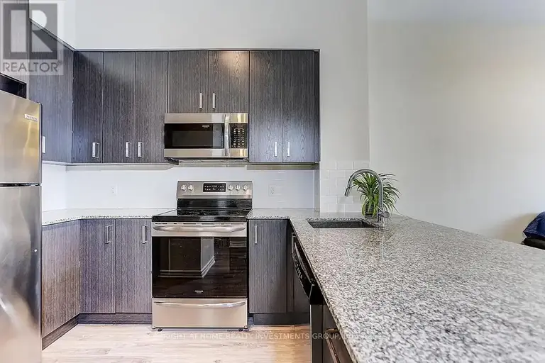 810 - 11611 YONGE STREET | 810 - 11611 YONGE STREET, Richmond Hill | 2932445