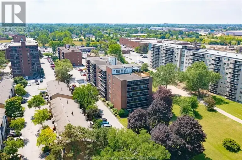 3905 RIVERSIDE DRIVE East Unit# 403 | 3905 RIVERSIDE DRIVE East Unit# 403, Windsor | 2932457