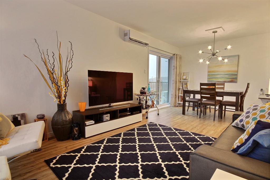 Magnifique 4 1/2 presque neuf à Lévis (Roc-Pointe, St-Nicolas), au 1ier étage, Climatisé, thermopompe. 2 STATIONNEMENTS, 1IER DÉCEMBRE | 2932567