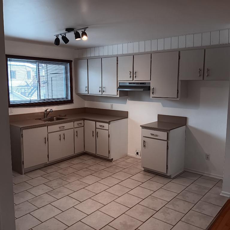 4 1/2 pièces, Rue Lamarre, Vieux-Longueuil (près centre Jacques-Cartier), 1er octobre | 2932568