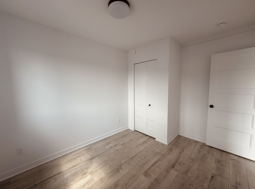 Logement 5 1/2 - Octobre 2025 | 2944373