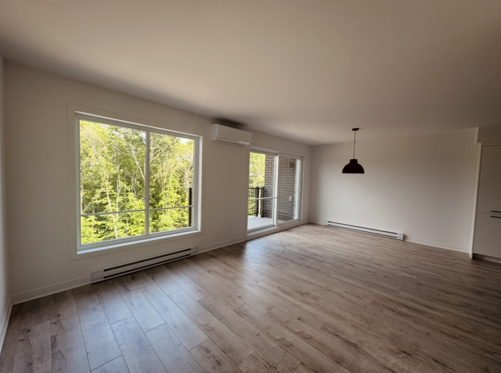 Logement 5 1/2 - Septembre 2025 | 2944374