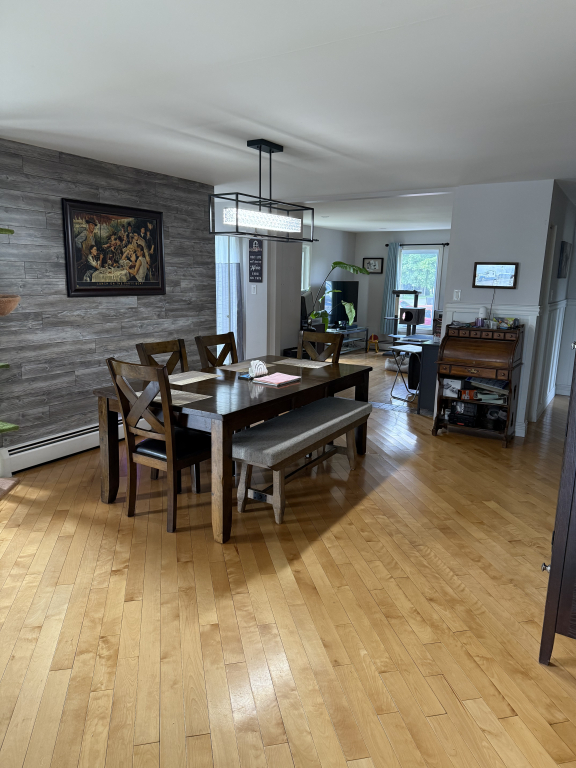 7 1/2 ( 3 Chambres + Bur. + Verrière ) | 2932654