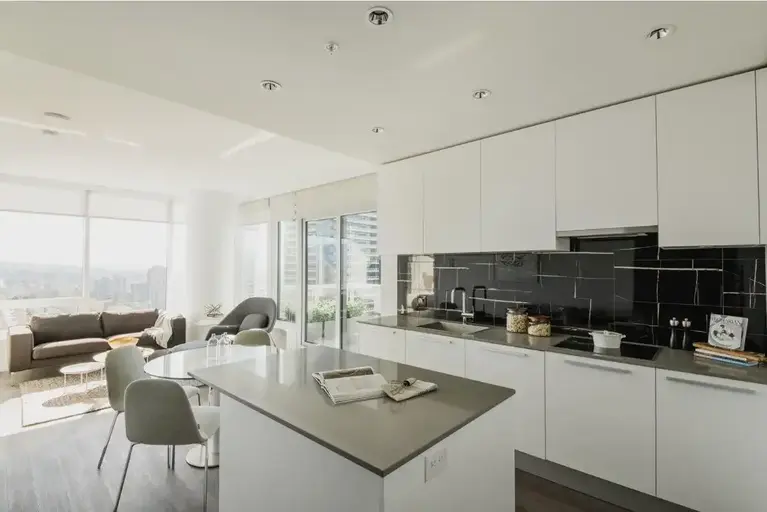 The Amazing Brentwood - Tower 3 | 4650 Brentwood Blvd., Burnaby | 2938795