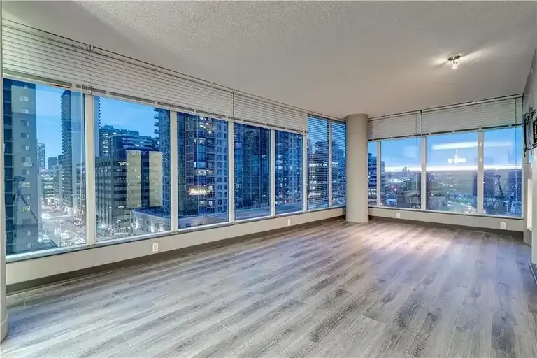 Solaire - 888 4th Ave SW | 888 4 Avenue SW, Calgary | 2933001