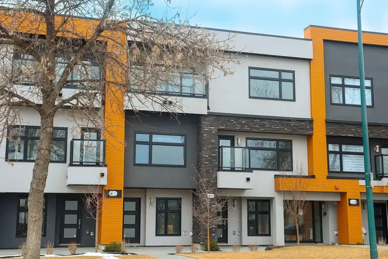 COZY TOWNHOUSE IN CAPITOL HILL | 109 - 1632 20 Ave NW, Calgary | 2944585