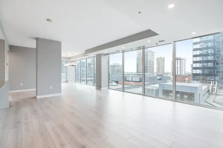 Stunning 2 Bedroom UNFURNISHED Condo With Amazing Views at the ENCORE! | 900 - 10180 103 ST NW, Edmonton | 2933020