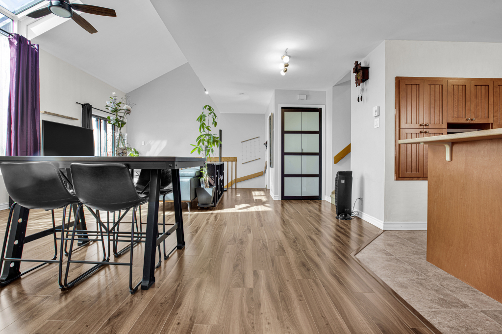 Condo 2 Chambres + Mezzanine | 2933123