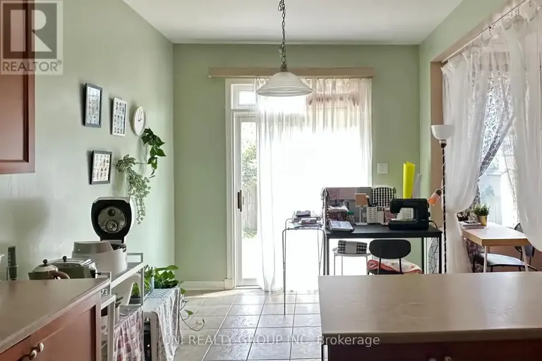 101 PORTRUSH AVENUE | 101 PORTRUSH AVENUE, Ottawa | 2949631