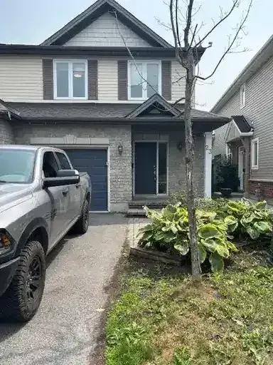 Spacious 3 Bedroom Townhouse in Barrhaven Family Friendly and Move in Ready August or September 1st | 23 Cresthaven Drive, Ottawa | 2933260