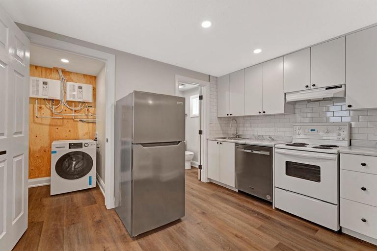 137 Carruthers Ave | 137 Carruthers Ave, Ottawa | 2933413