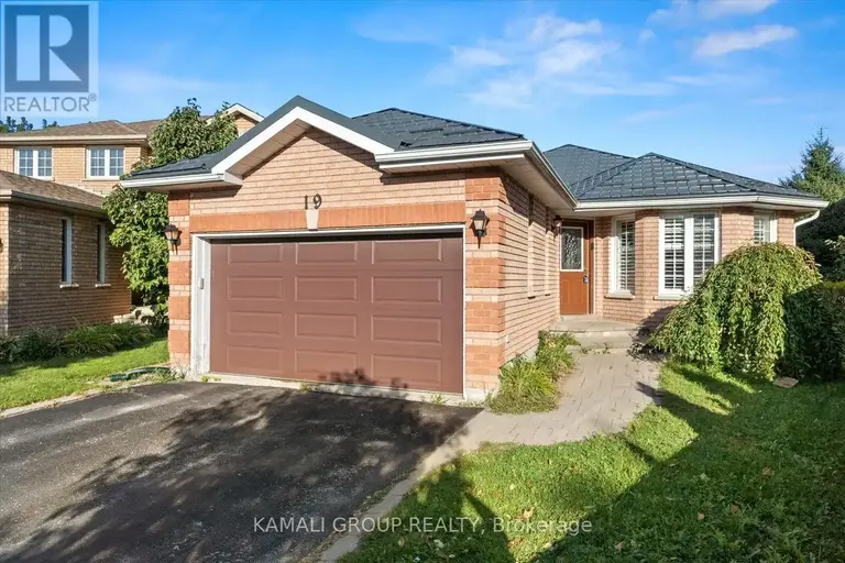 MAIN - 19 WIDGEON STREET | MAIN - 19 WIDGEON STREET, Barrie | 2944792