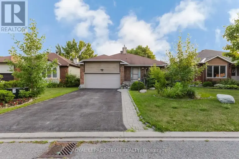 64 JARLAN TERRACE | 64 JARLAN TERRACE, Ottawa | 2933447
