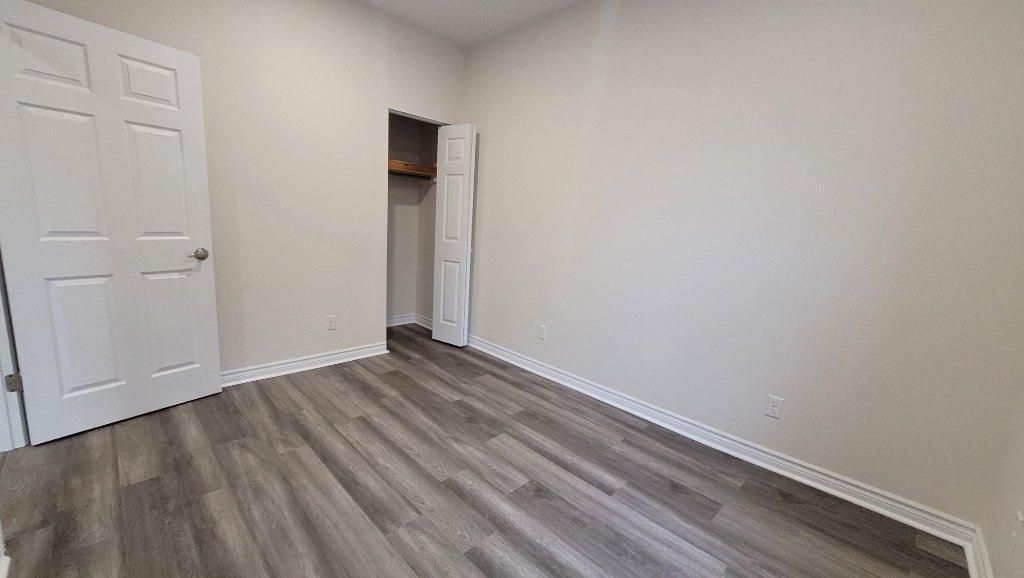 Petite-Italie 3 ½ Pied-à-terre RDC entièrement rénové et isolé à neuf H2S 1E8 | 2933632