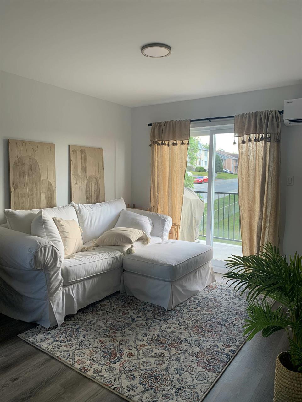 312-915 Rue Walsh | 2933701