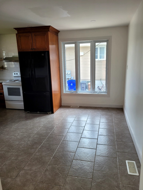 Logement 3 Chambres Patio Et Cour Privés | 2934152
