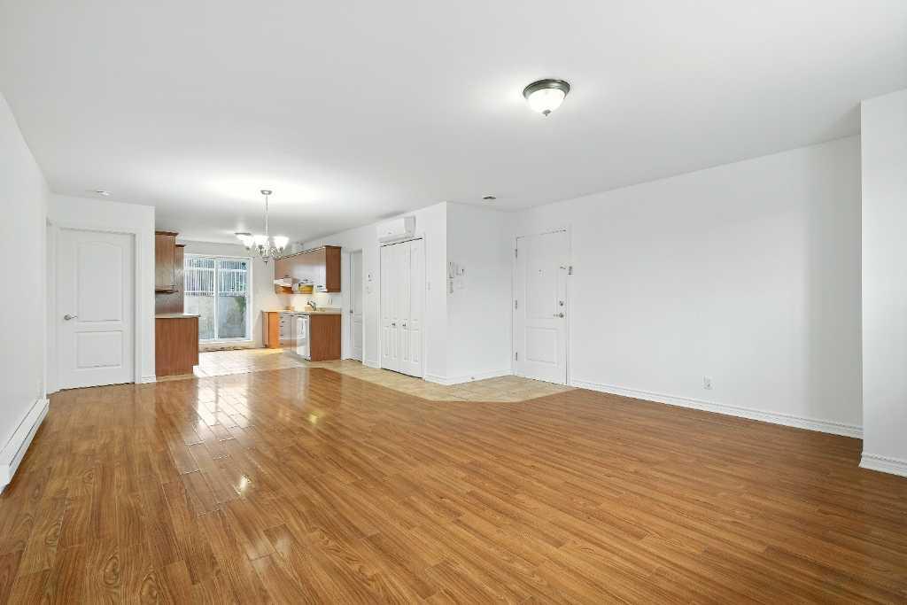 TRÈS GRAND APPARTEMENT 5 1/2 DE +- 1365 PI.CA AVEC THERMOPOMPE À LOUER À SAINT-RÉMI DÈS MAINTENANT! | 2934686