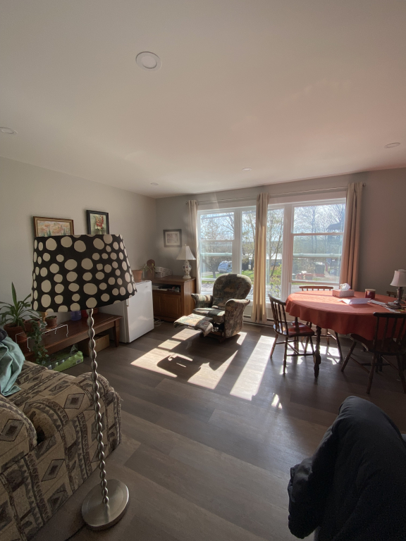 5 1/2 Lumineux 5min Du Cégep | 2934746