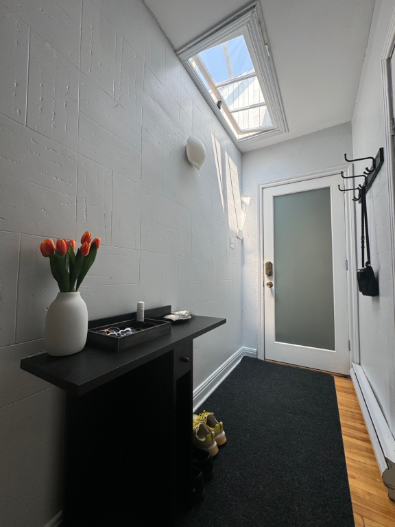 Appartement 1000 Pieds Carré | 2934752