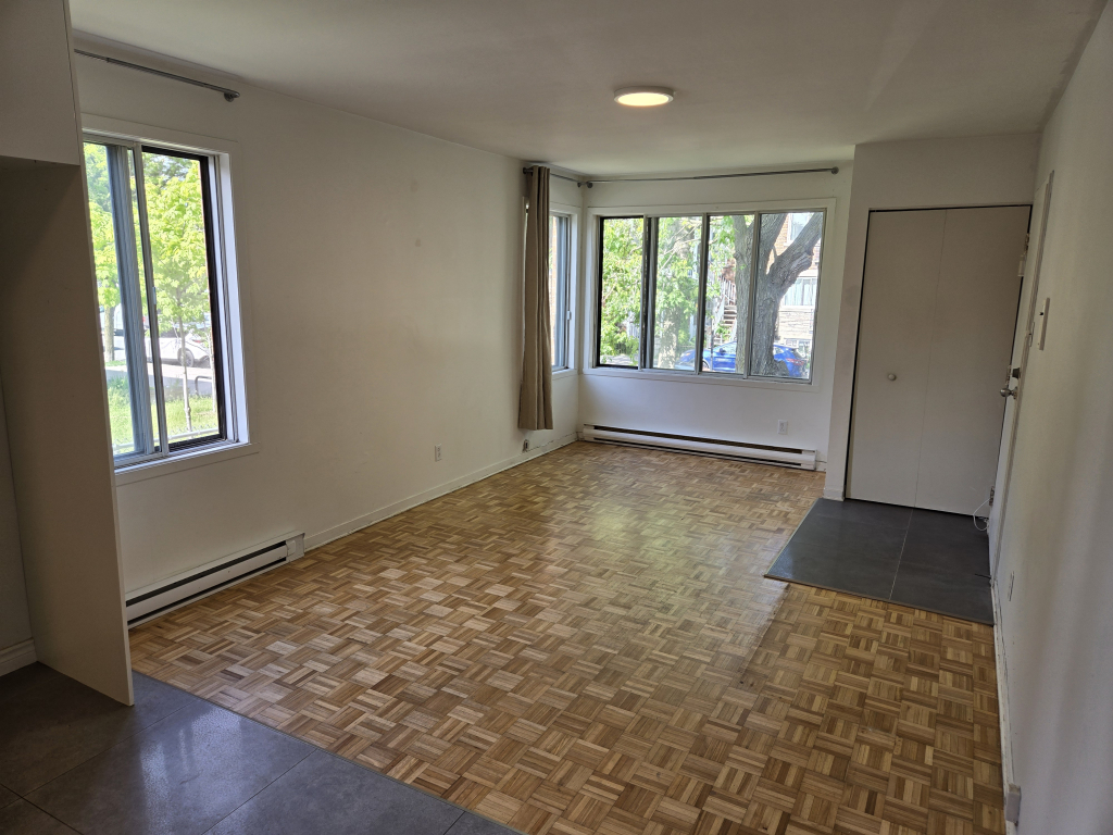 Appartement 5 1/2 Style Condo Sur 2 étag | 2934778