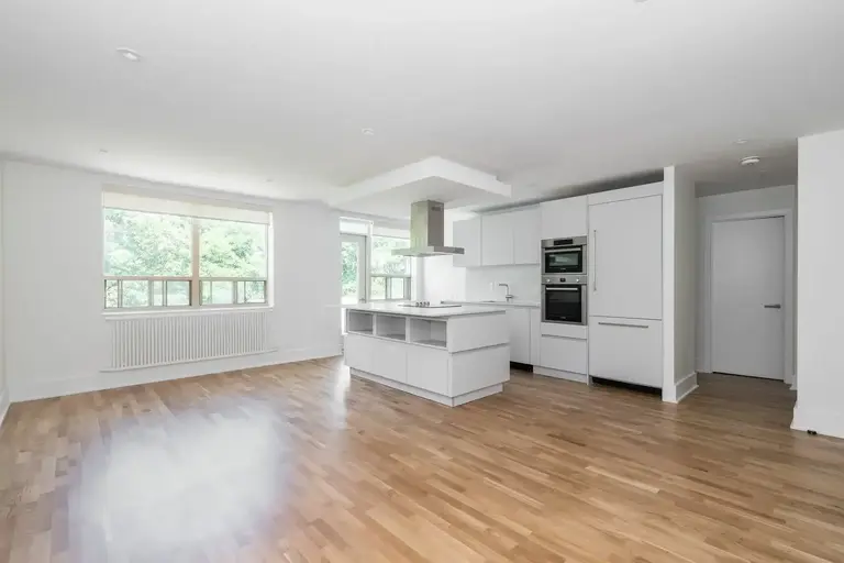39, 47-49 Riverwood Parkway | 47-49 Riverwood Parkway, Toronto | 2934895