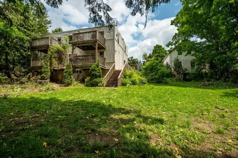 Upper- 5-8 Peel Street | 8 Peel Street 5, Barrie | 2934929