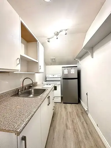 Upper- 632 Union Street | 632 Union Street, Peterborough | 2947272