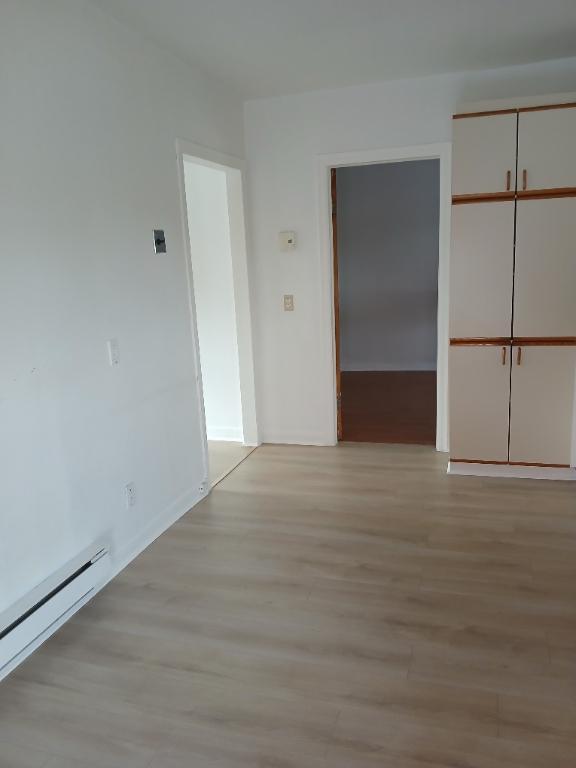 Appartement à louer - Vieux-Longueuil : 4 et demi, à l'étage | 2935711
