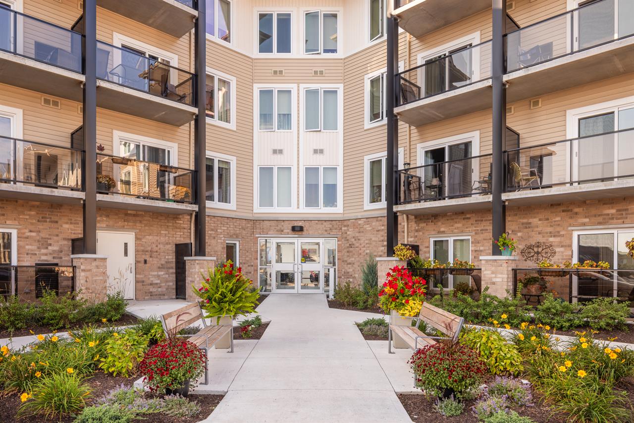 Pelham Junction Apartments | 2935821