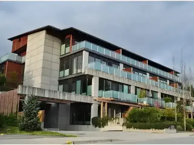 Delbrook THE BROOK Edgemont Village! | 650 Evergreen Place, North Vancouver | 2935959