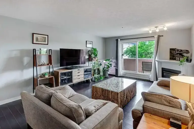 Sunny and Spacious Bridgeland Condo | 209 - 649 Marsh Road Northeast, Calgary | 2948632