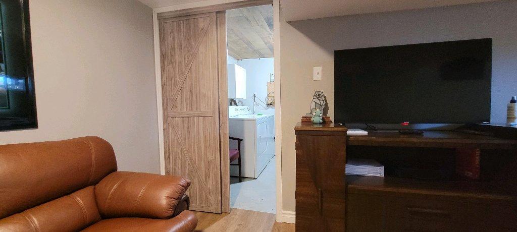 3 1/2 dans bachelor | 2936158