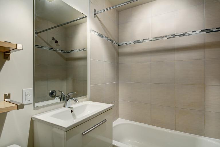Loft entièrement meublé à louer Vieux-Québec juillet 2025 | 2949530