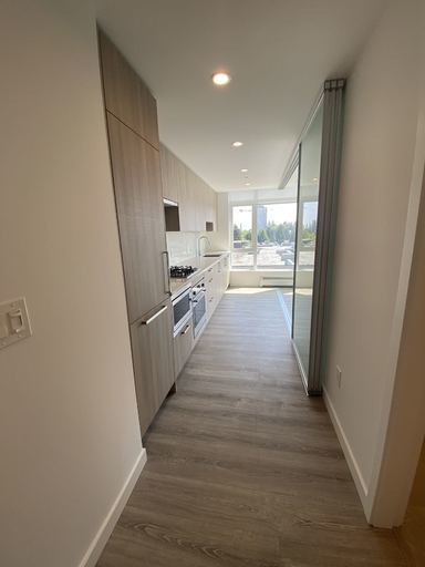 Brand-new luxury 2 bed 2 bath condo in the heart of Surrey | 13350 Central Avenue, Surrey | 2936334