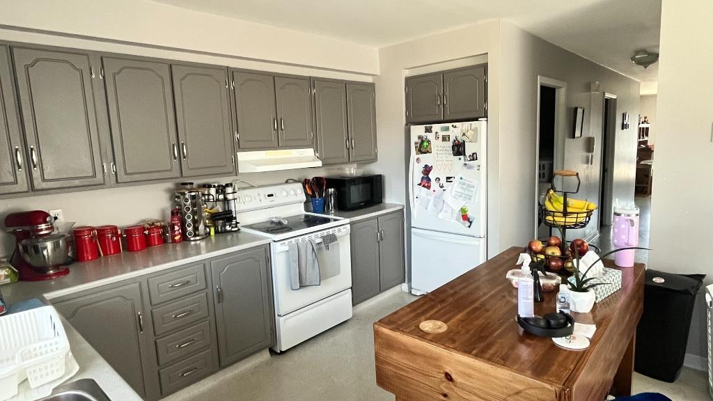 Appartement à louer: Beau et grand 4 1/2 éclairé | 2937048