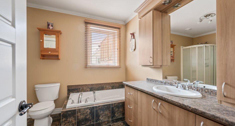 Beau Logement 4 1/2 - Condo | 2937077