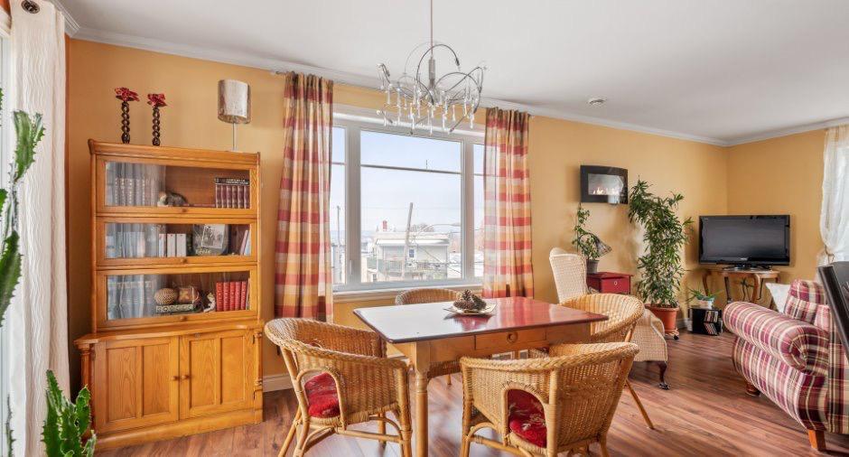 Beau Logement 4 1/2 - Condo | 2937077