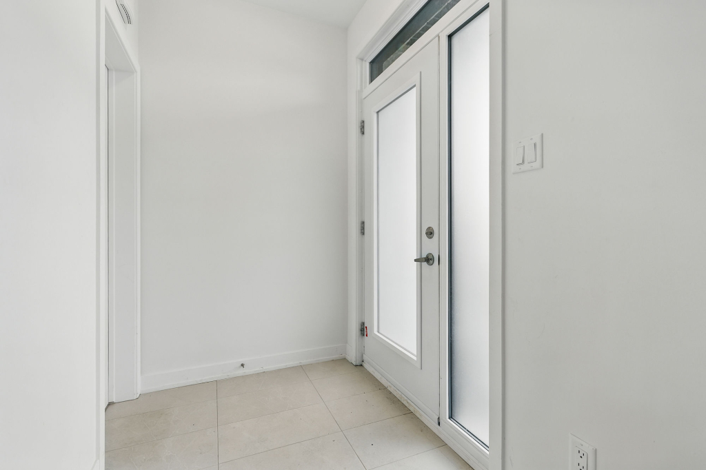 Unité De 3 Chambre à Louer | 2937170
