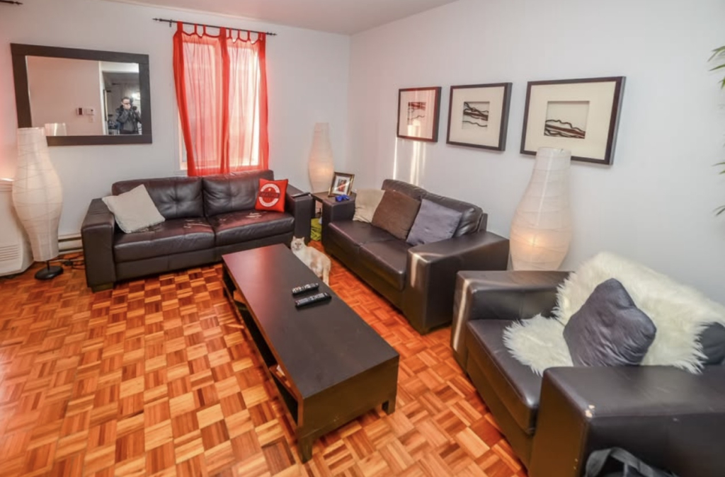 Grand 2 Ou 3 Chambres à Coucher/2 étages | 2937172